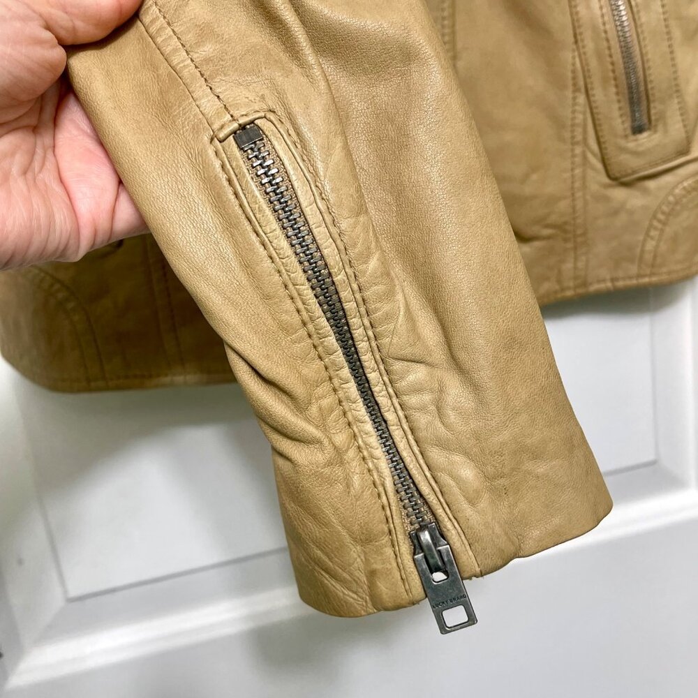 Lucky Brand Tan Leather Moto Jacket W/ Zipper Details Size S - Picture 6 of 12